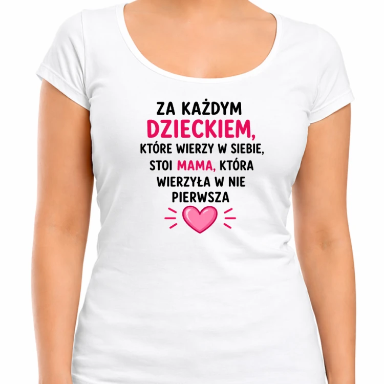 mama-wierzyla-pierwsza-damska-biala.png